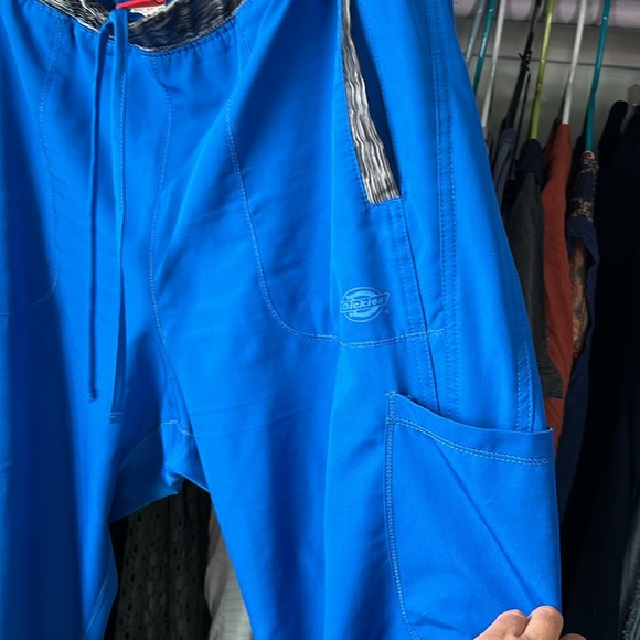 Dickies X-Large royal blue scrub jogger. Used in good condition. - Picture 4 of 7